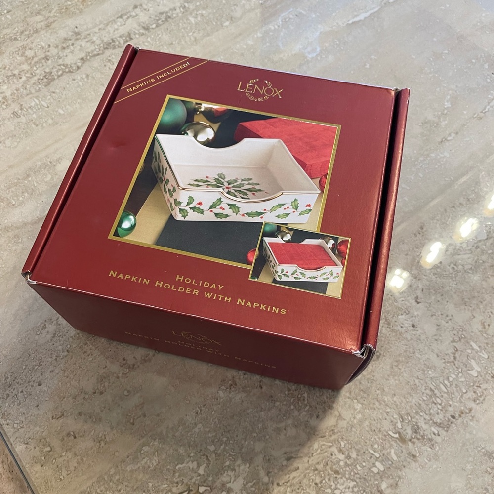 Vintage Lenox holiday napkin holder with napkins. New with tags in box